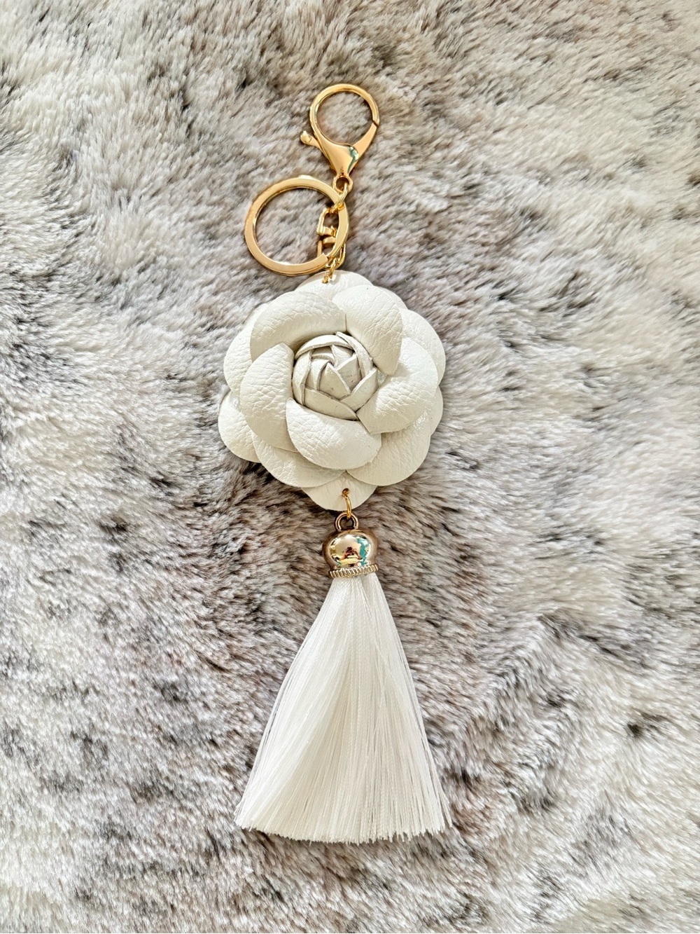 White Faux Leather Camellia Flower Tassel Keychain Bag Charm New - Picture 1 of 7